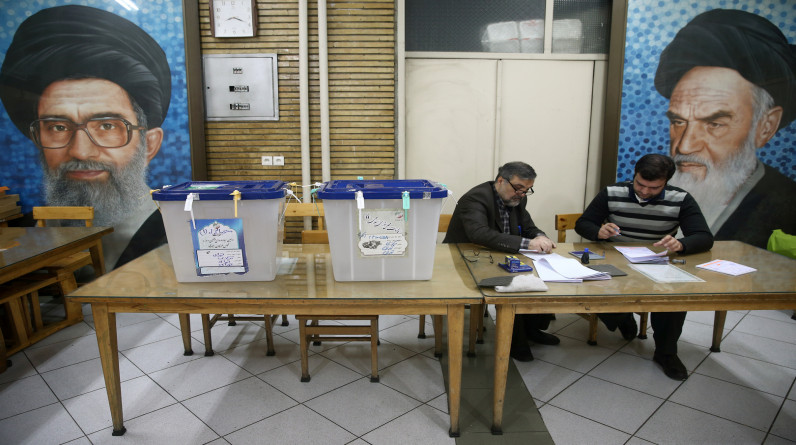 إيران تستعد لانتخابات رئاسية جديدة واليوم فتح باب الترشح